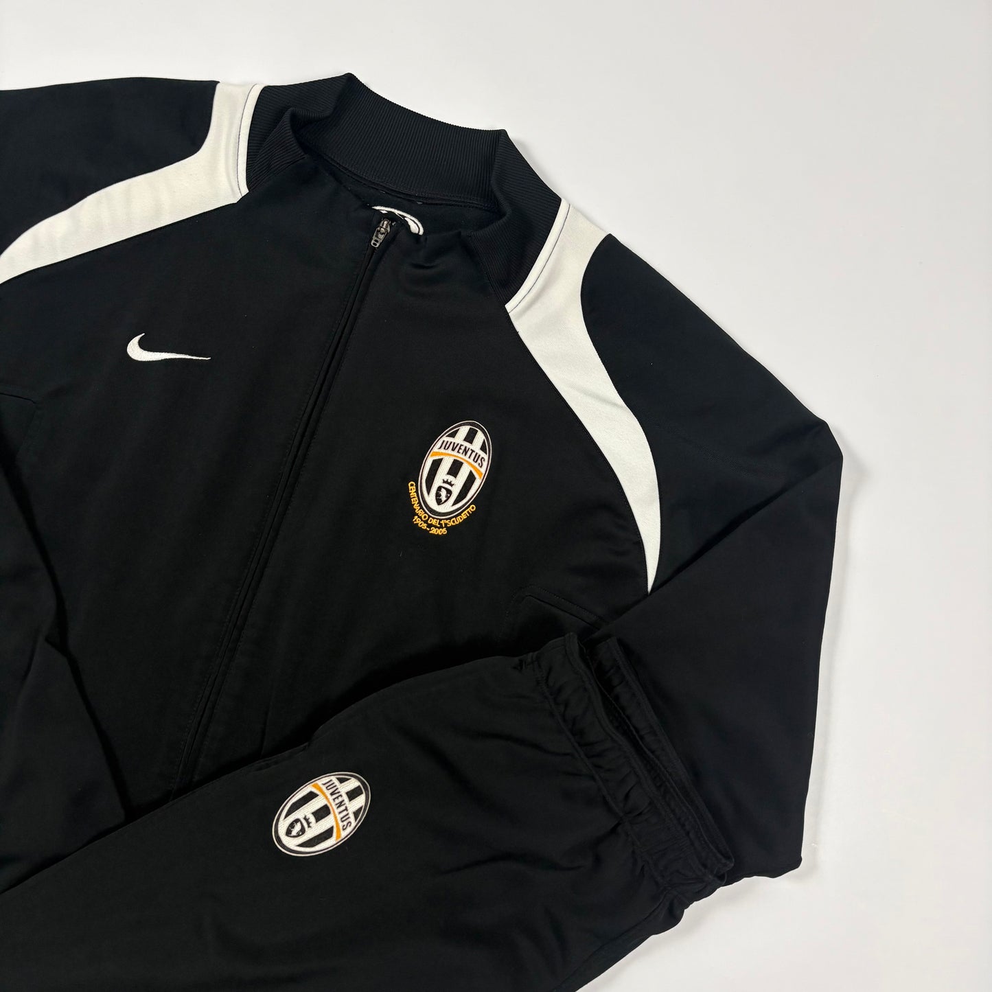 Nike x Juventus Vintage Tracksuit 2009/10 |